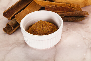 Natural Cinnamon powder with sticks