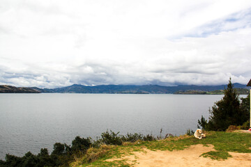 5 mayo 2024 Municipio Tota Sogamoso Boyacá Colombia: Laguna más grande de Colombia Laguna de Tota...