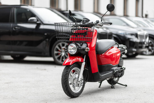 Novosibirsk, Russia -  July 10, 2024: Honda Benly, parked in city ,   front  view
