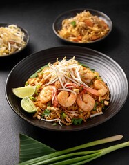 Stir-fried Rice Noodles with Shrimp