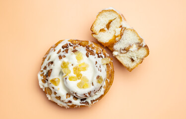 American Cinnabon roll with cinnamon