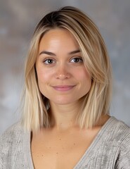 Naklejka premium Smiling woman with blonde hair