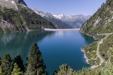 Speichersee in Tirol Österreich Zillertal