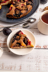 plum and cinnamon pie