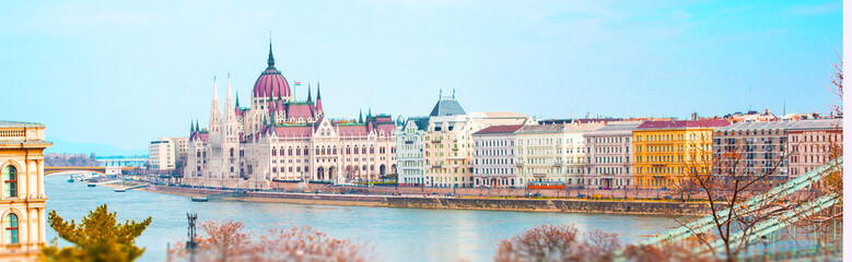 Hungarian Parliament building and Danube river, Budapest