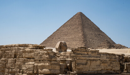pyramid of giza country