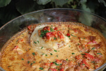 Hähnchen mit Sahne und Paprika