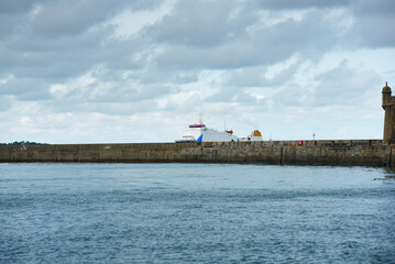 Paquebot, arrivée au port de Saint-Malo