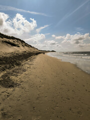 Steinküste am Sandstrand in der Nordsee