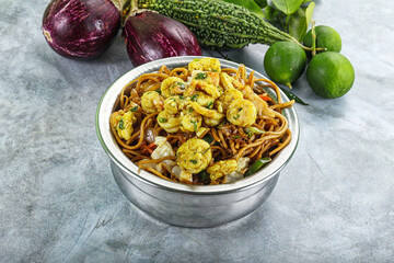 Stir fried noodles with prawn