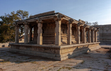 Fototapeta premium Hampi Shray Varahasuomi Gadi in Hampi. India.