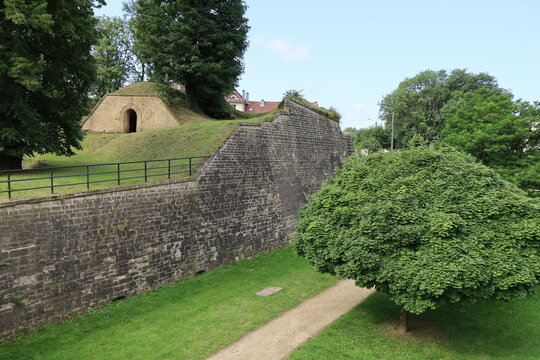 Fortifications con&ccedil;ues par Vauban, ville de Longwy, d&eacute;partement de la Meurthe et Moselle, France