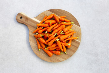 Fresh baby carrot, Excellent source of vitamin A and beta-carotene