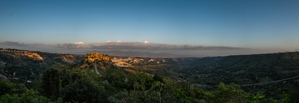 Civita di Bagnoregio - die sterbende Stadt