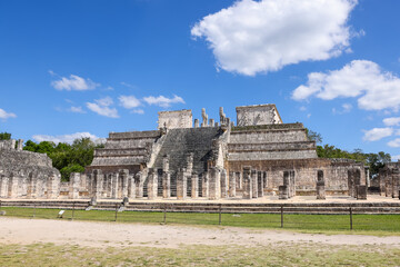 Fototapeta premium UNESCO world heritage site Chichen-Itza ruins located in Yucatan peninsula, Mexico, is one of the seven modern world wonders.