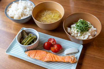 美味しそうな和風朝食