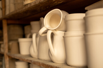 Taller Piezas en cerámica jarra