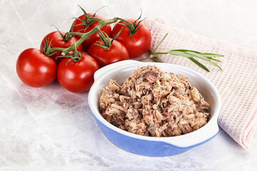 Canned tuna fish for salad