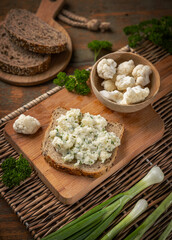 Creamy cauliflower spread