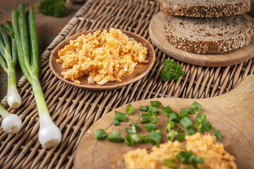 Egg spread with bread