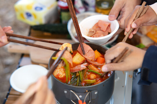 Outdoor dining and eating hot pot