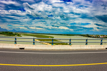 Fototapeta premium Bridge spanning across the lake