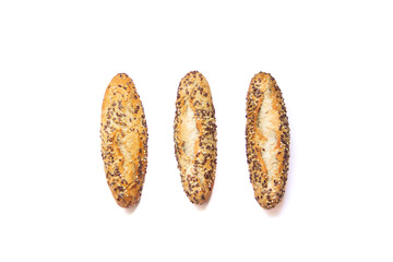 Pan de semillas sobre fondo blanco