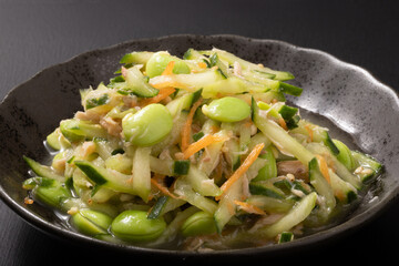 枝豆とキュウリとにんじんのツナ和え