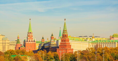 Fototapeta premium View of the Kremlin in autumn Moscow