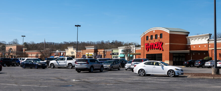 SEVIERVILLE, TN - 12 MAR 2024: Strip mall shopping center
