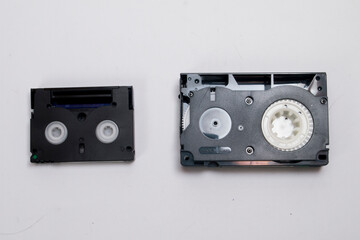 Minidv video tape vs vhs c video tape