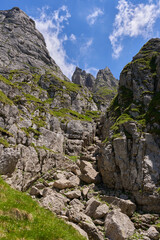 Obraz premium Limestone mountains landscape