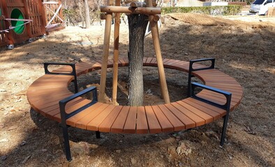 round bench,resting place