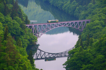 只見線・第1橋梁・列車通過（福島県・三島町）