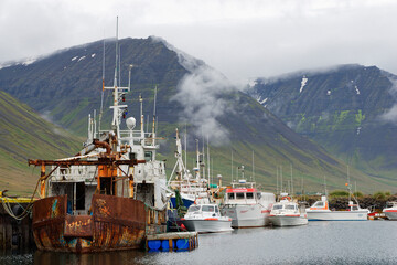 Hafen von Flateyri, Island