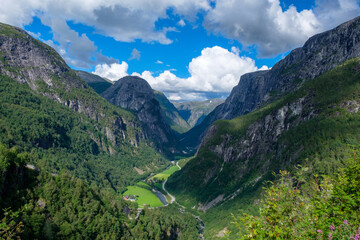 Veduta montagne in Norvegia