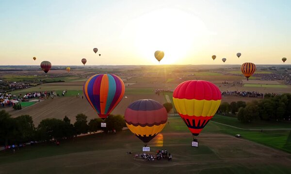  Balloon fiesta, going up and up