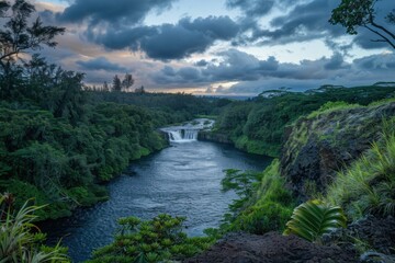 Fototapeta premium Big Island Landscape: Rainbow Falls in Hilo, Hawai. Scenic Waterfall in Nature