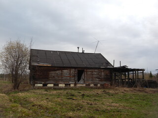 old abandoned farm house