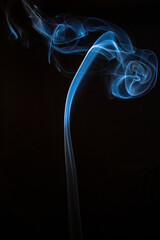 The artwork created from smoke is beautiful and gentle. Taken with a camera that has a high magnification rate.
