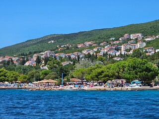 Fototapeta premium Crikvenica Kroatien Strand und Altstadt