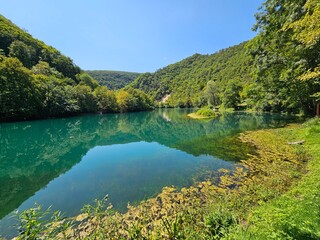 Una Nationalpark Bosnien. Wasserfälle, Kulen Vakuf und Martin Brod