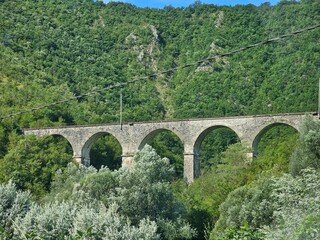 Una Nationalpark Bosnien. Wasserfälle, Kulen Vakuf und Martin Brod