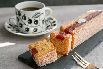 スリムなパウンドケーキ　あんずジャム
