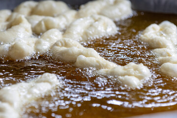 Chinese donut is a breakfast food that Asian people know well and has been in the lives of Asian...