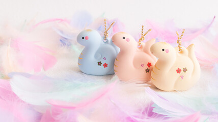 巳年　かわいい蛇の年賀状　パステルカラー