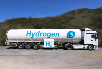 Hydrogen storage sphere and truck. Transportation of hydrogen fuel tanks.