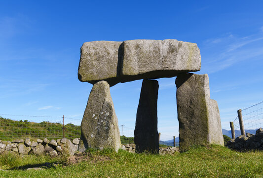  Legananny Dolmen.Legananny Dolmen is a megalithic dolmen in County Down, Northern Ireland