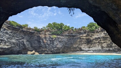 Broken Beach auf indonesischer Insel Nusa Penida