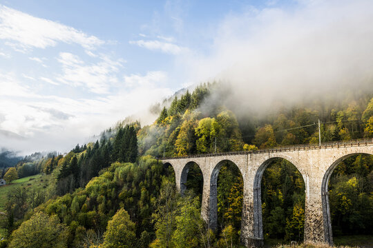 Railway bridge in the Ravenna gorge, H&ouml;llental in autumn, near Freiburg im Breisgau, Black Forest, Baden-W&uuml;rttemberg, Germany, Europe